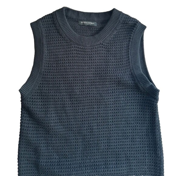 Women's Banana Republic Factory Black Open Stitch Preppy Sweater Vest Size XS - Picture 2 of 6